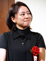 �w��44�񓡖{�^���܁x���܎��ɓo�ꂵ���ˌ�����q�� �iC�jORICON NewS inc. 