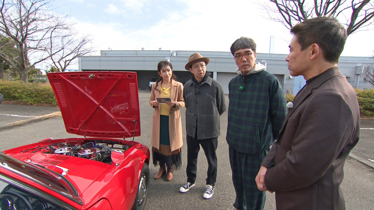 おぎやはぎ、60年前のトヨタ“小型スポーツカー”に驚き「新車
