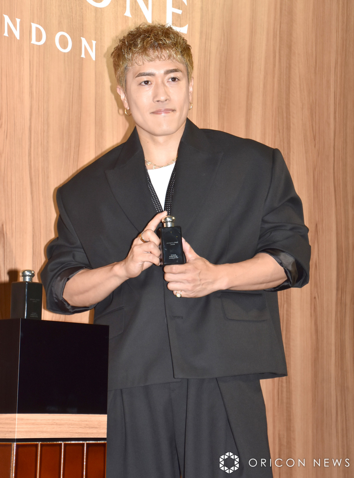 中務裕太、鍛え上げられた前腕ちらり 洗練された男性の必要条件