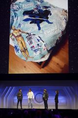 CAESYO̎qǂ̍ɎgĂxbhV[c̎ʐ^=uX^[EEH[Y Zu[V Wp2025v (C)2025 Getty Images 