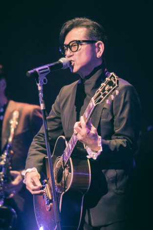 藤井フミヤ⭐食器セット 画像・写真 | 【ライブレポート】藤井フミヤ、再び全国へ──「心は