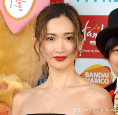 �щh�q �iC�jORICON NewS inc. 