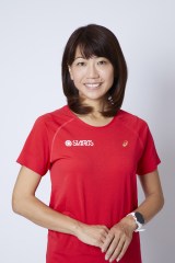 �������q 