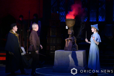 ���ʊ��w���̃S�u���b�g�x����I�ڃZ�����j�[�ɓo�d�����i������j���c�����A�����x�A�����j�� �iC�jORICON NewS inc. 