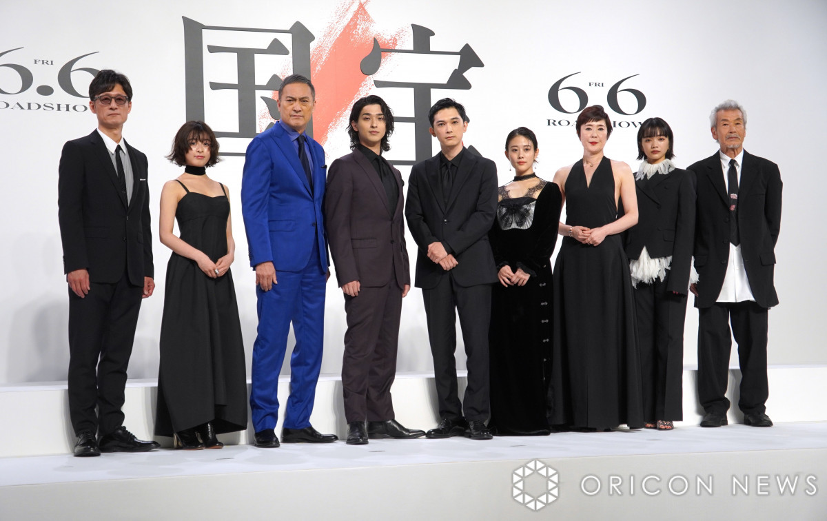 fwx񍐉ɓod()ēAX؁AnӌAlAg򗺁A[ÂԁA㈤Ac (C)ORICON NewS inc. 