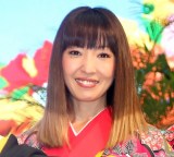 MAX REINA �iC�jORICON NewS inc. 