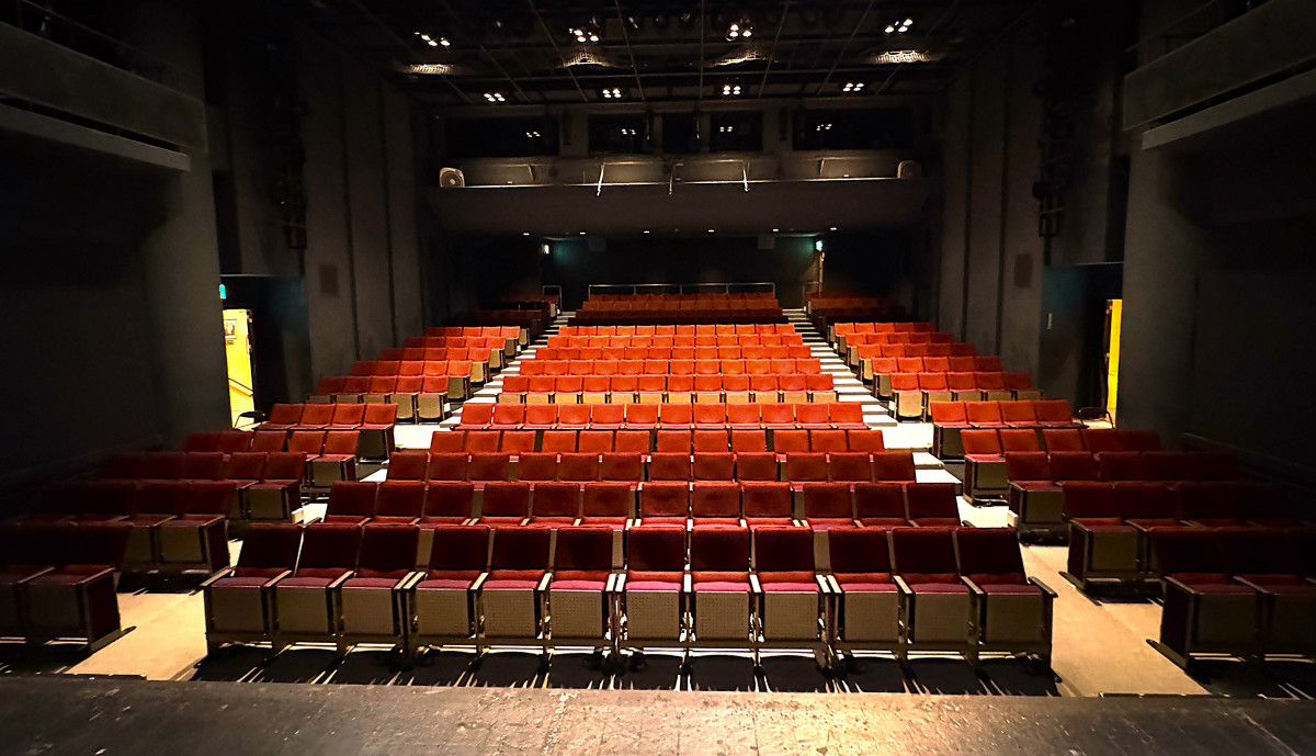 wYOSHIMOTO ROPPONGI THEATERx 