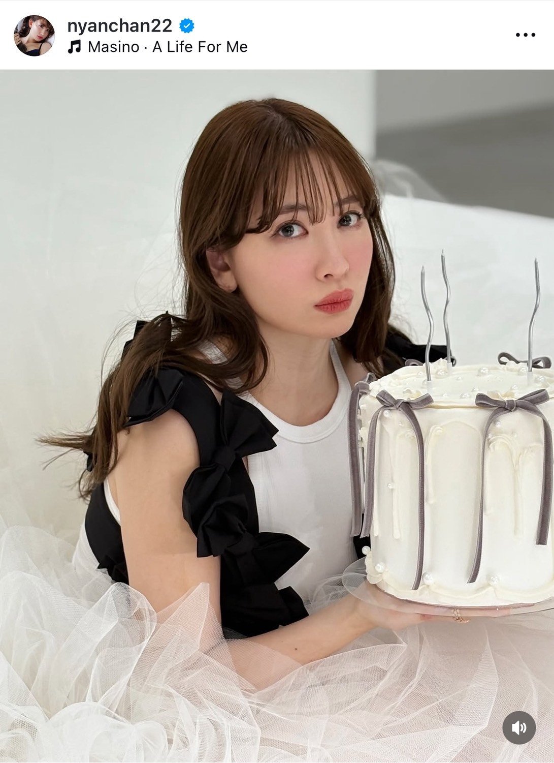 小嶋陽菜直筆サイン入りチェキ付き 限定Tシャツ6枚セット