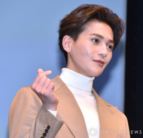 �w���₵���p�[�g�i�[�x��1�b��s��f��g�[�N�V���[�C�x���g�ɓo�d����FANTASTICS�E���ؗE�� �iC�jORICON NewS inc. 