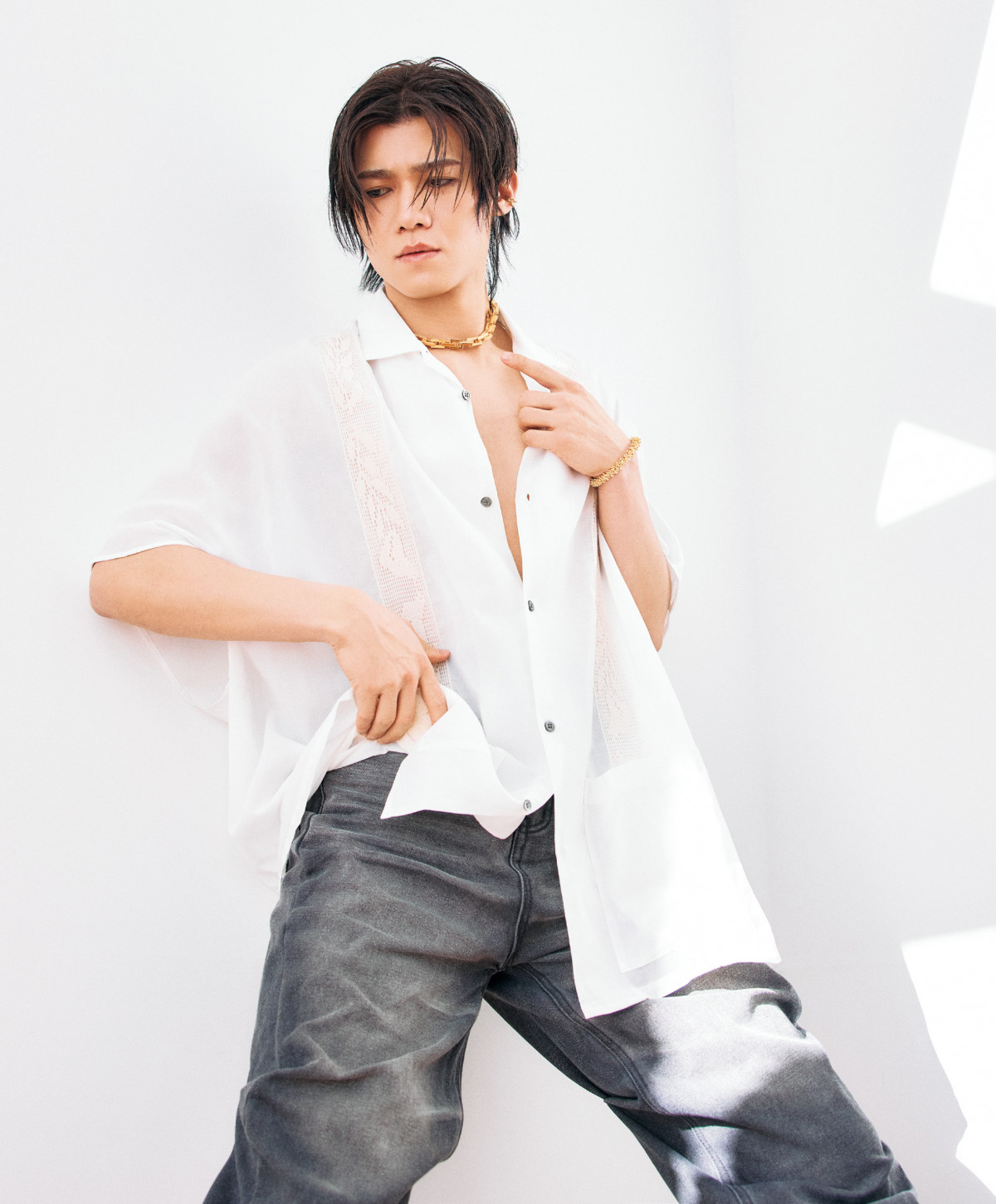 新浜レオン、初のスタイルブック発売イベント開催 表紙さながらの