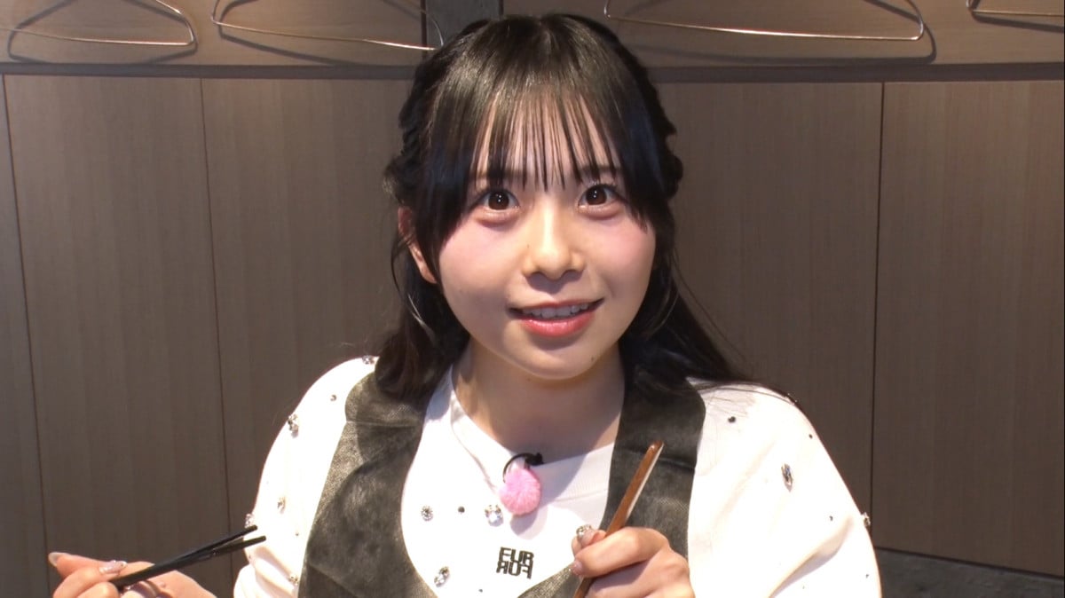 SWEET STEADY栗田なつか、人生初食リポで“激辛ラーメン”に挑戦 FRUITS