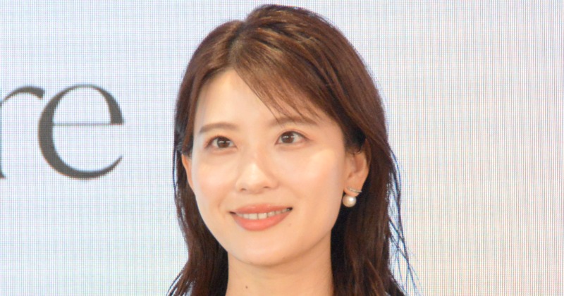 u*5様 日本テレビアナウンサー郡司恭子 直筆サイン入り色紙