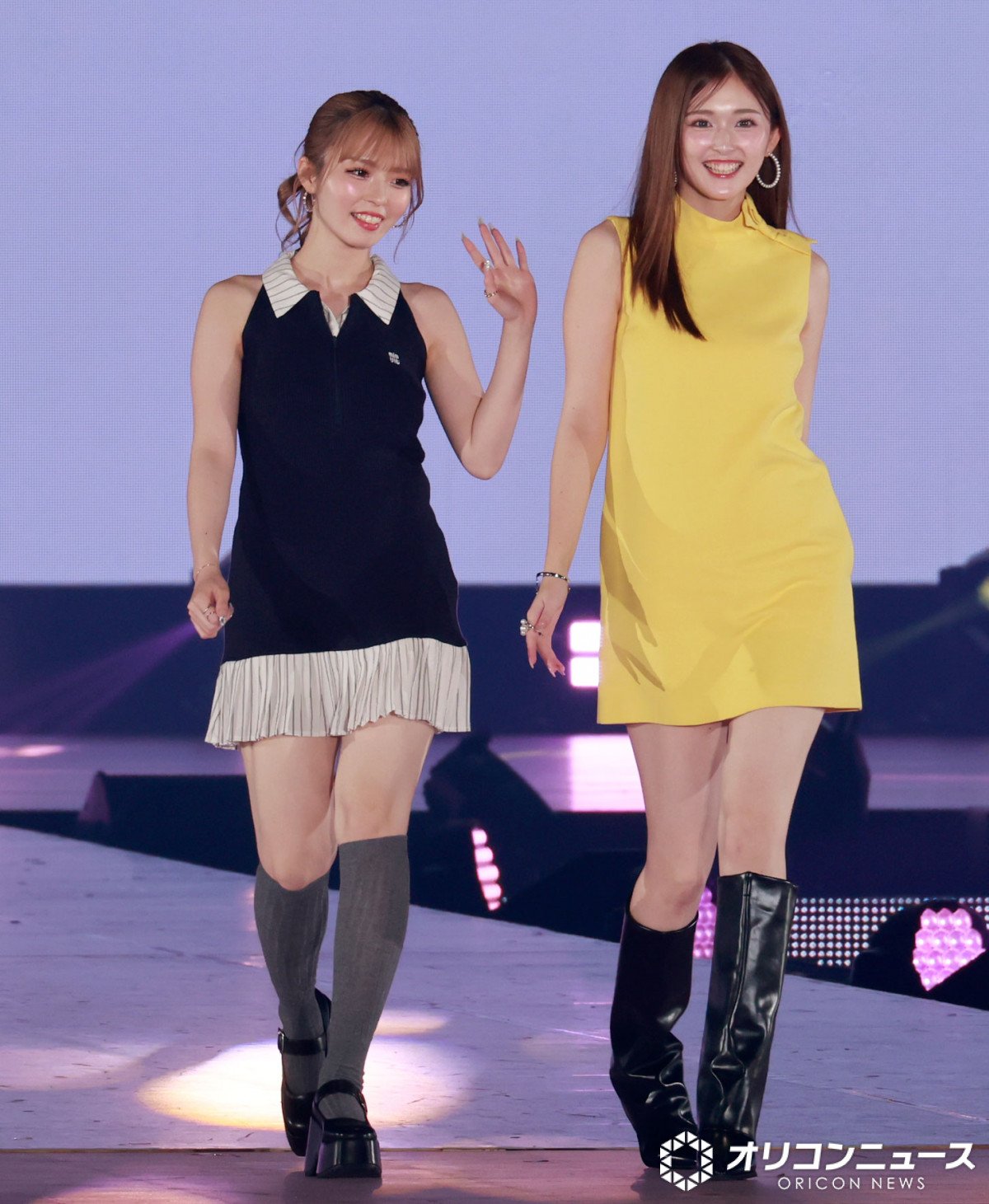 ガルアワ】ゆうちゃみ＆ゆい小池、姉妹で息ぴったりランウェイ ミニ