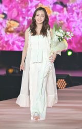 wRakuten GirlsAward 2025 SPRING/SUMMERxɏoF (C)ORICON NewS inc. 