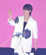 wRakuten GirlsAward 2025 SPRING/SUMMERxɏoȂɂjqE勴a (C)ORICON NewS inc. 
