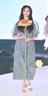 wRakuten GirlsAward 2025 SPRING/SUMMERxɓoꂵT؍46Ea (C)ORICON NewS inc. 