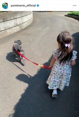 �X���R�������J�����A������2�΂̑��̂��U���V���b�g�@�i�ʐ^�̓C���X�^�O���� @yumimorio_official ���j 