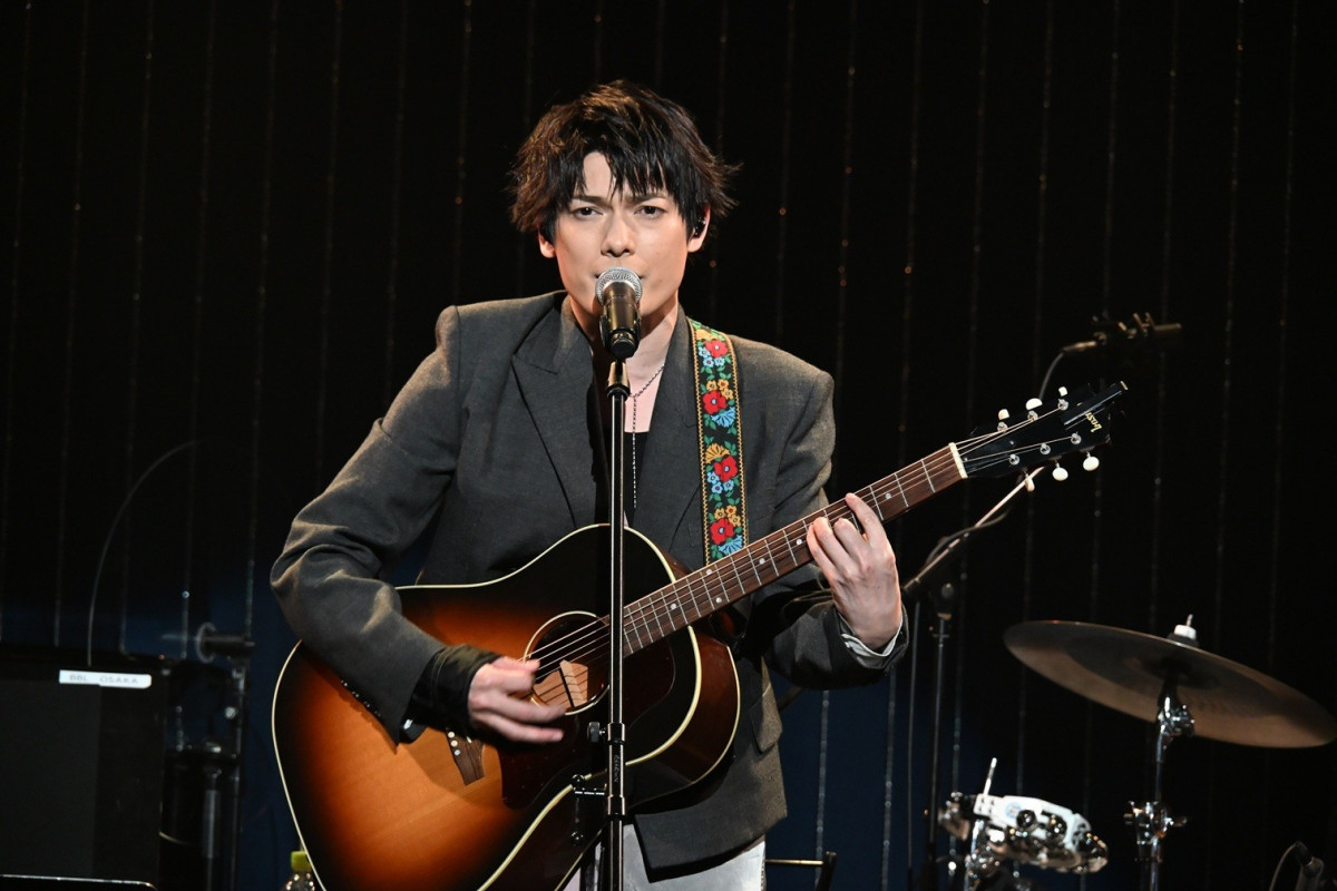 崎山つばさ、デビュー10周年記念ライブに感慨「同じ時間を共有し