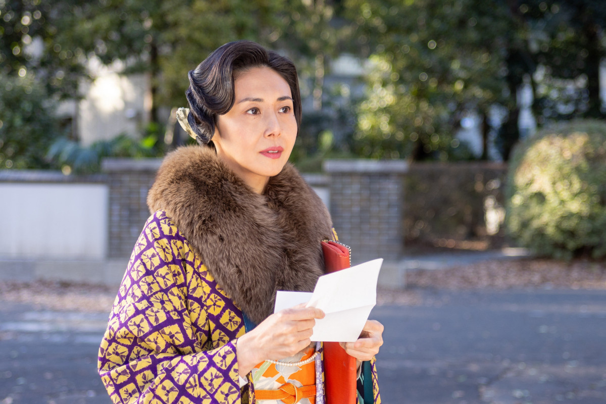 『3年保証』 画像・写真 | ネット困惑 『あんぱん』一瞬チラリ重要人物 トップス