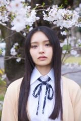 櫻坂46新メンバー“四期生”浅井恋乃未、手書きプロフィール&撮り下ろしカット公開「四期生9人で精一杯頑張りますので、見守ってくださったら嬉しいです」 