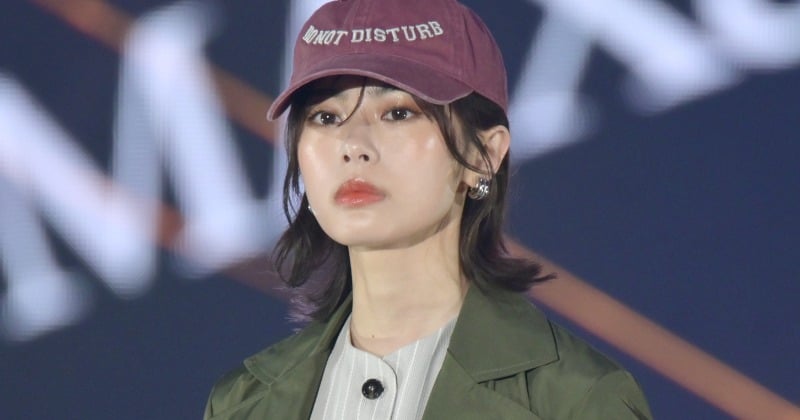 【ガルアワ】安斉星来、ミニスカで美脚ランウェイ スポーティーカジュアルでクールな視線