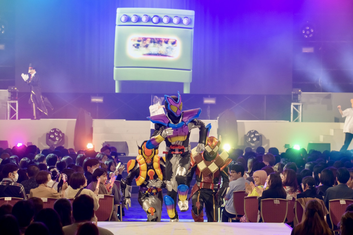 画像・写真 | 『仮面ライダーガヴ おかしなお菓子なティー