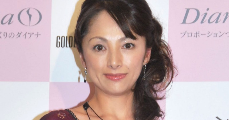 櫻井淳子、セーラー服姿“娘”と肩寄せ合い「素敵な親子ショットいただきました」
