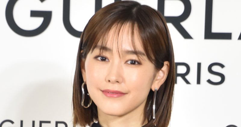 桐谷美玲、太もも全開ミニ＆“久々ロングヘア”公開に「20代の時と