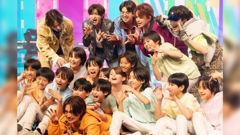 �wStar Song Special�x�ɏo������Travis Japan�ƃW���j�A�����o�[�i�b�jStorm Labels Inc. 