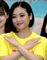 ����w�t���K�[��-dance for smile�]�x�m�Ï���J�E������މ�ɓo�ꂵ���f���� (C)ORICON NewS inc. 