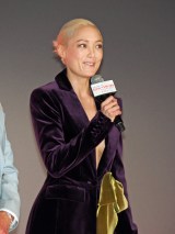 �w�~�b�V�����F�C���|�b�V�u���^�t�@�C�i���E���R�j���O�x�����L�҉�ɏo�Ȃ����|���E�N�������e�B�G�t�iC�jORICON NewS inc. 