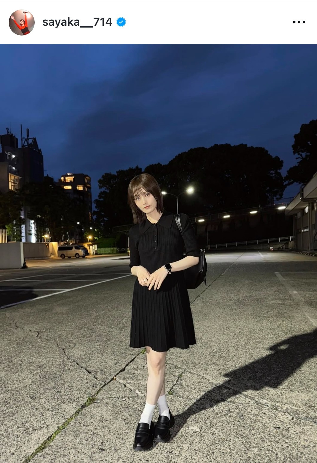 山本彩、ミニ丈スカートの“レア”ショット「かーーーーーーわいい