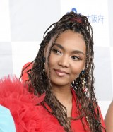 E֐wEB[N`t`xI[vjOXe[WɓoꂵCrystal Kay iCjORICON NewS inc. 