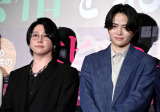 映画『#真相をお話しします』大ヒット御礼舞台あいさつに登壇した（左から）大森元貴、菊池風磨 （C）ORICON NewS inc. 
