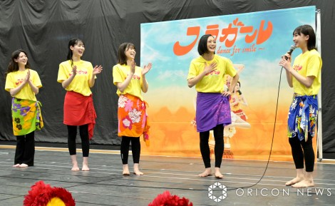 ����w�t���K�[��-dance for smile�]�x�m�Ï���J�E������މ�ɓo�ꂵ���i������j�����肱�A���������A�O�������A�f���߁A�؍��肠 �iC�jORICON NewS inc. 