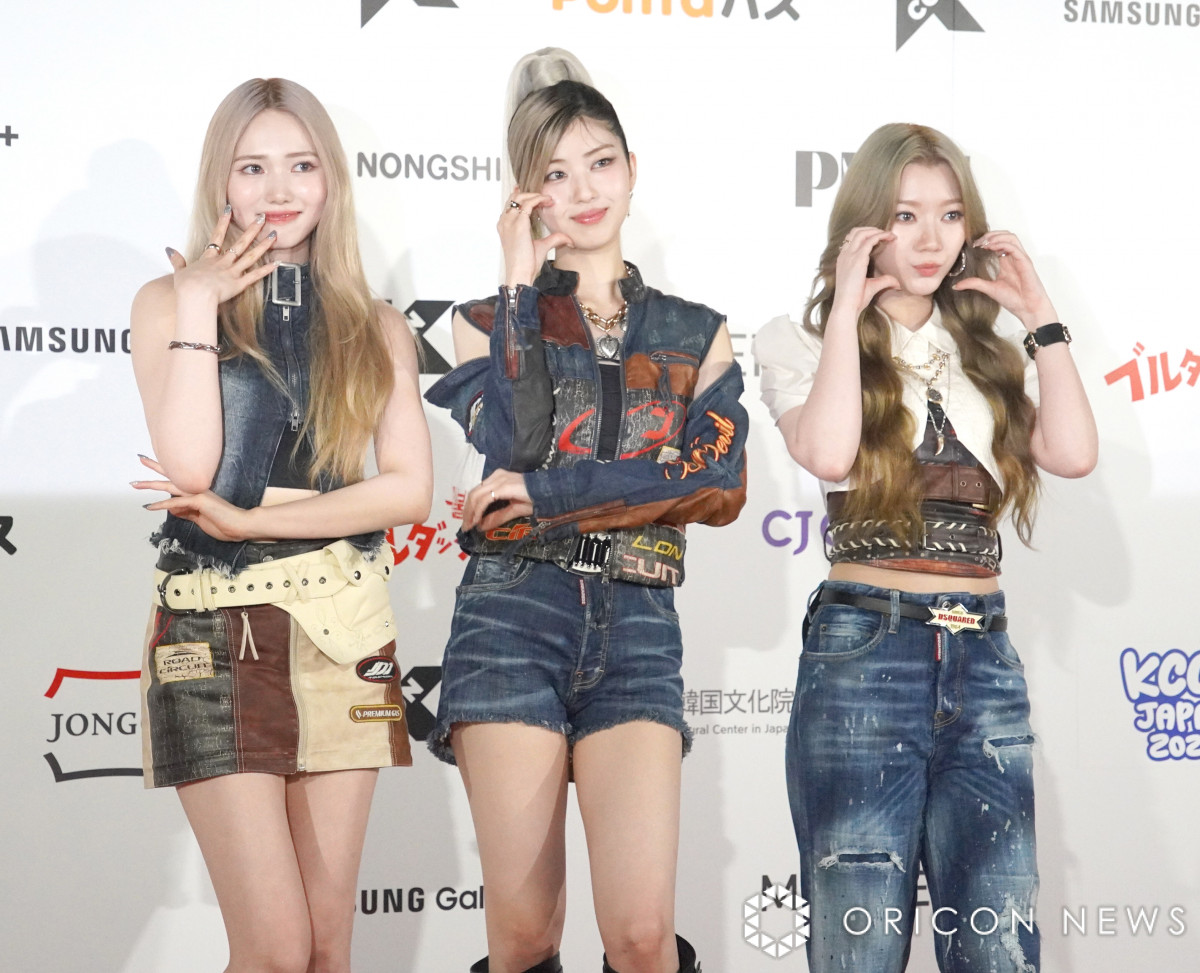 KCON JAPAN】IS:SUE、美スタイル披露 思い出のステージに