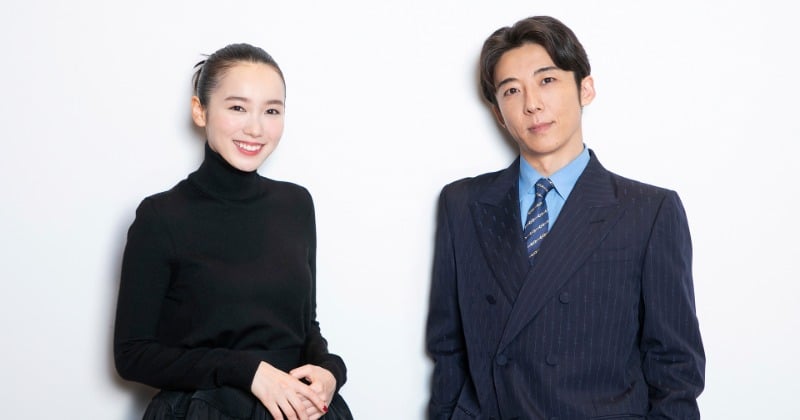 高橋一生&飯豊まりえ“夫婦動画”公開 顔寄せ合い…笑顔の2人に反響「癒やされる」「ステキ!」