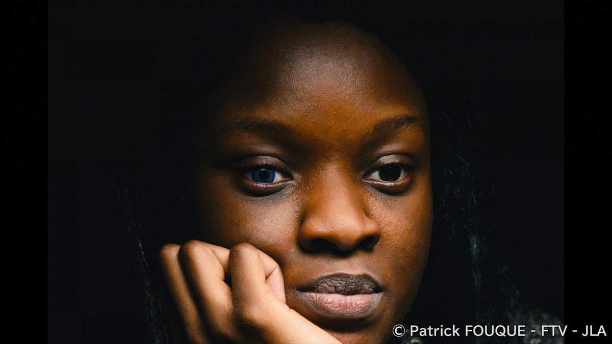 COh}wAXgbhƃt@G W̎^xV[Y5A6 (C)Caroline DUBOIS - ALP - FRANCE TELEVISIONS 