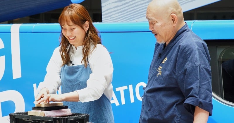 藤本美貴、大阪駅前で包丁を研ぐ 「刃の入り方が違う!」「夜な夜な研いでみたくなりました」