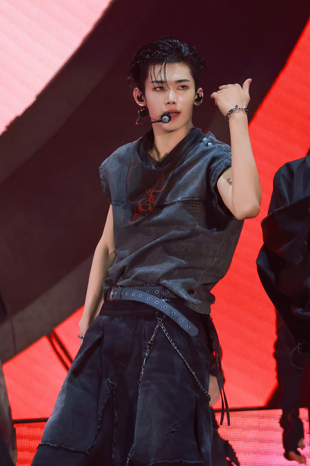 w2025 &TEAM CONCERT TOUR 'AWAKEN THE BLOODLINE'xmJO(C)YX LABLES 