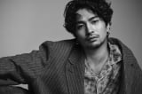 King Gnu・常田大希が新CMに登場　“心を燃やす”音楽制作の裏側に密着　制作スペースのこだわりは清潔感？ 
