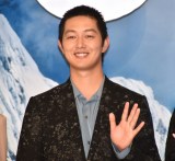 �f��w�Ă��؂�̌������ɂ��Ȃ�������x�̊����񍐉�ɓo�d�����H�����{�� (C)ORICON NewS inc. 