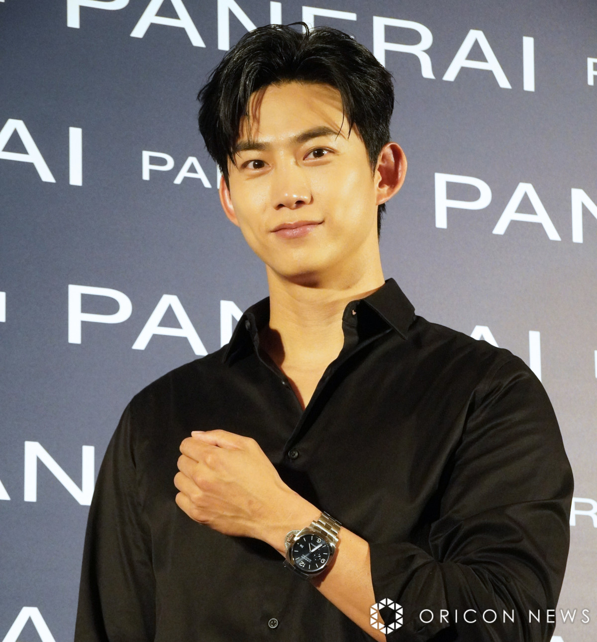 ok-taec-yeon-attends-gold-