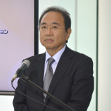 �t�W�����В��ASBI�k�����Ɂu�G�΂������͂���܂���v �t�WHD�̐V��������4�l�Ɍ��y 