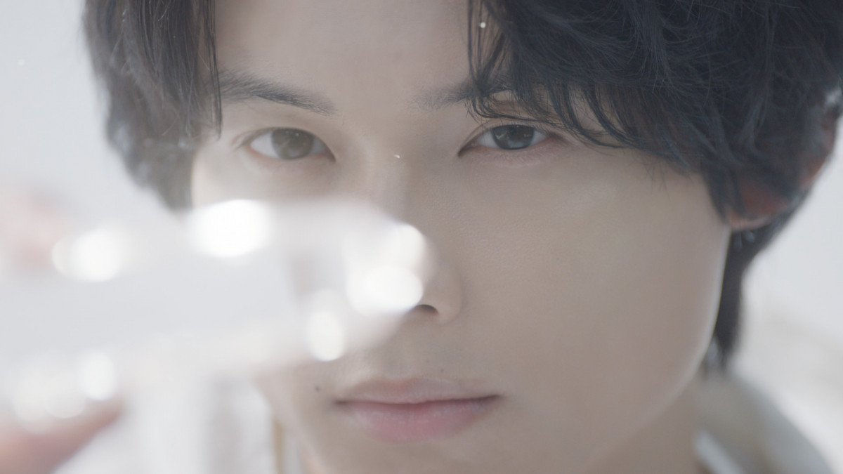 H*u様 SHIRORU 松村北斗 ミラー H*u様 SHIRORU 松村北斗 ミラー 非売品】SHIRORU 松村北斗肖像入り