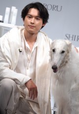 �w�uSHIRORU�vW�����N���X�^���X�L���P�A �VCM���\��x�ɓo�d����SixTONES�E�����k�l (C)ORICON NewS inc. 