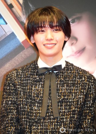 阿達慶の画像・写真 | 阿達慶、女子校にサプライズで登場 悲鳴止