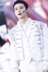 Stray KidsA̓{X^WA@4Ԃ22luSTAYĎxĂꂽ炱Ałv 