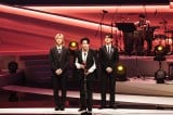【MAJ】「最優秀ジャパニーズソングアーティスト賞」Mrs. GREEN APPLE、誇らしげに赤色トロフィー掲げる 