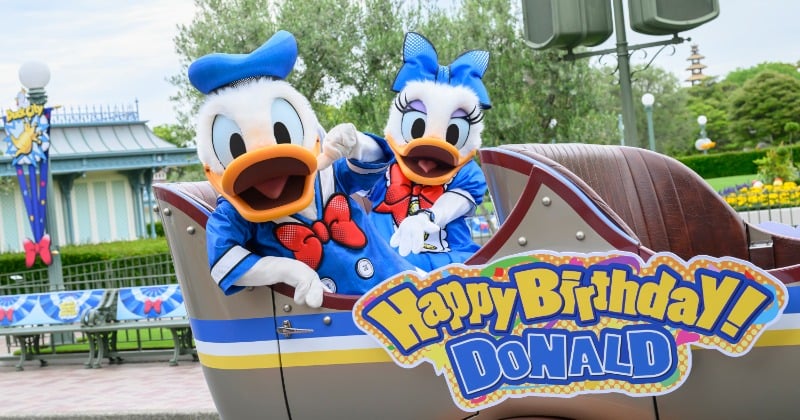 ドナルドダックの誕生日をお祝い!TDLの“ドナパル”が特別演出に 『ドナルドのバースデーグリーティング』
